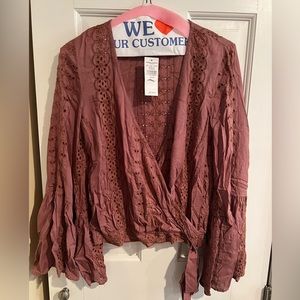 American Eagle Eyelet Lace Crop Blouse